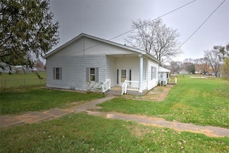 300 N Water St, Dalton City, IL 61925