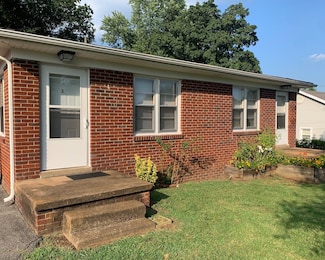 1463 Golf Club Ln, Clarksville, TN 37040