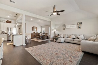 19446 Tobiano Park Dr, Tomball, TX 77377