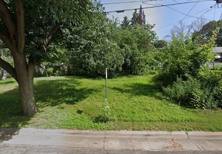 1551 Case Ave E, Saint Paul, MN 55106