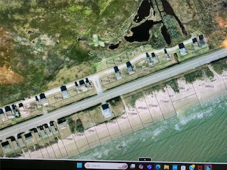 2566 Audubon Ave, Bolivar Peninsula, TX 77617