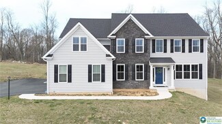 2600 Longridge Dr, Hellertown, PA 18055