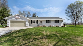 914 Woodland Cir, Long Prairie, MN 56347