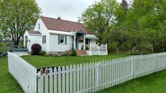 98 Elm St, North Bennington, VT 05257