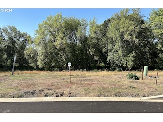 1599 NW Pinehurst Dr Unit 68, McMinnville, OR 97128