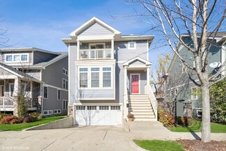 5210 W Seminole St, Chicago, IL 60646