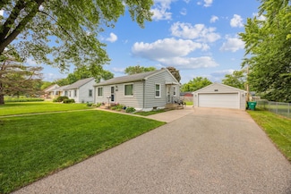 6714 45th Ave N, Minneapolis, MN 55428
