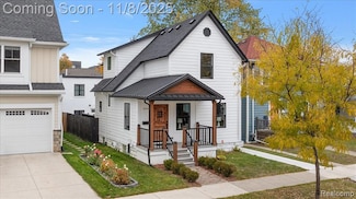 206 N Washington Ave, Royal Oak, MI 48067