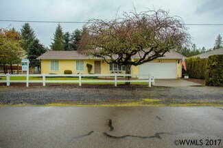 1245 3rd St, Lyons, OR 97358