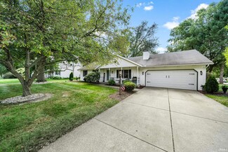 51121 Oak Lined Dr, Granger, IN 46530