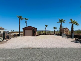 56 N Moon Mountain Ave, Quartzsite, AZ 85346