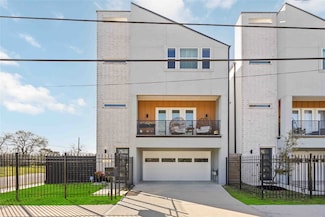 2422 Briley St, Houston, TX 77004