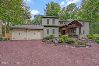 135 Golfers Way, Pocono Pines, PA 18350