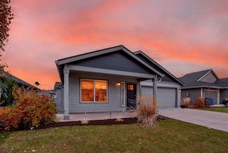 728 NE Brookstone Dr, Prineville, OR 97754