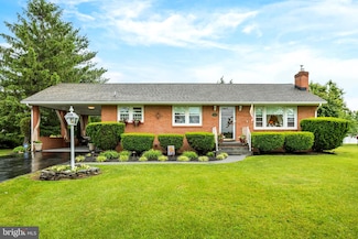 1085 Greenwood Rd, Winchester, VA 22602