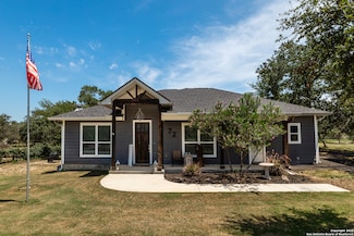 72 Red Fox, Poteet, TX 78065