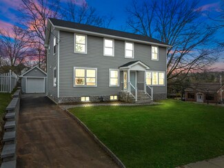 1 Hillcrest Terrace, Verona, NJ 07044