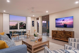 400 Park Shore Dr Unit 303, Naples, FL 34103