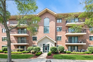 3720 W 111th St Unit 303, Chicago, IL 60655
