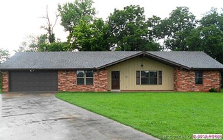 1001 Meadow Creek Dr, Dewey, OK 74029