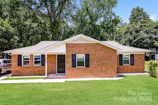 4630 Lawrence Orr Rd, Charlotte, NC 28212
