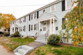 1 Bay State Rd, Quincy, MA 02171