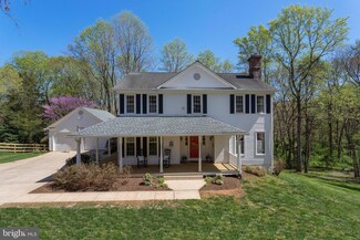 10200 Yellow Pine Dr, Vienna, VA 22182