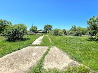 1124 Vernon Rd, Pampa, TX 79065