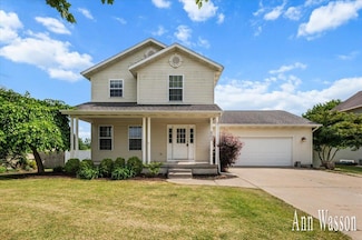 203 Chary Glen Dr, Kent City, MI 49330