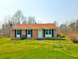 4069 Red House Rd, Phenix, VA 23959