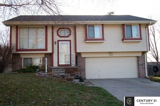 7425 S 155th St, Omaha, NE 68138