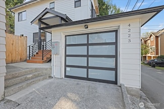 4223 SW Myrtle St, Seattle, WA 98136