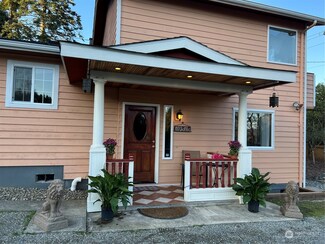 19515 55th Ave NE, Lake Forest Park, WA 98155
