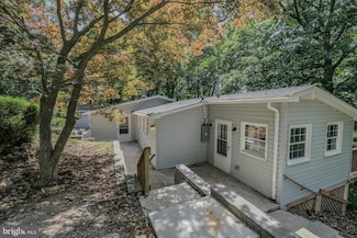 1798 Khyber Pass Rd, Linden, VA 22642