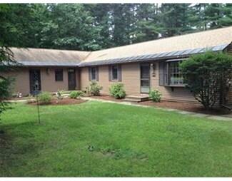 14 East St, Pepperell, MA 01463