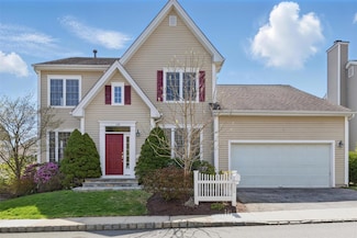 119 Tradition Ct, White Plains, NY 10603