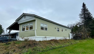 128 Caspian Ave, Hardwick, VT 05843