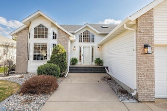 2214 Victoria Rose Ln S, Fargo, ND 58104