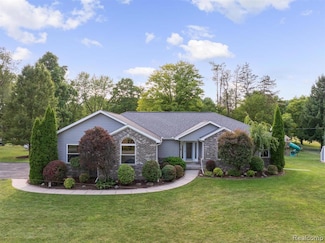 1986 Baldwin Rd, Lapeer, MI 48446