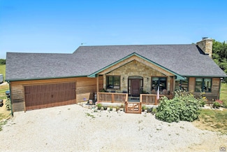 6010 SW Douglas Rd, Topeka, KS 66610