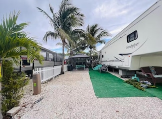 325 Calusa St #5, Key Largo, FL 33037