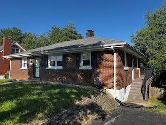 2580 Millbrook Dr, Lexington, KY 40503