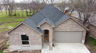 2120 Bethune St, Fort Worth, TX 76105