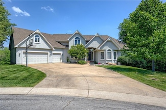601 SW Forestpark Ln, Lees Summit, MO 64081