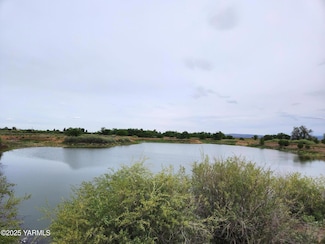 NKA Progressive Rd, Wapato, WA 98951