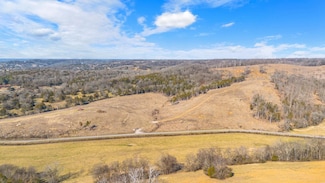 1244 E Jefferson St, Pulaski, TN 38478