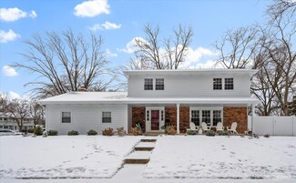 88 Bunting Ln, Naperville, IL 60565