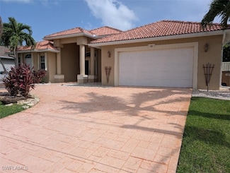 161 SE 17th St, Cape Coral, FL 33990