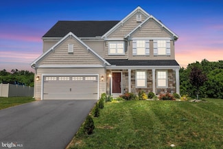 104 Berkshire Dr, Carlisle, PA 17015
