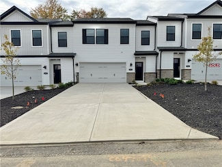 216 Hanover Ln, Meadowlands, PA 15301